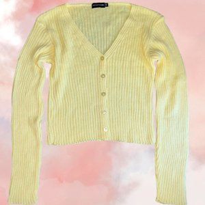 SOLD ON DEPOP - PrettyLittleThing Knit Sweater